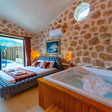 Medi S Villalari Hotel *
